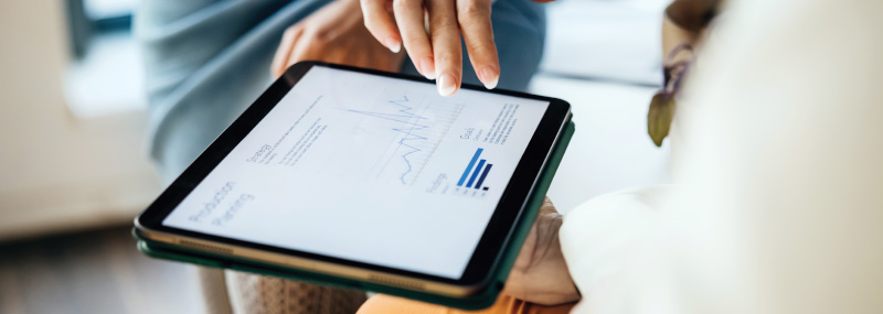 Evaluating ETF Expenses and Tracking Performance: